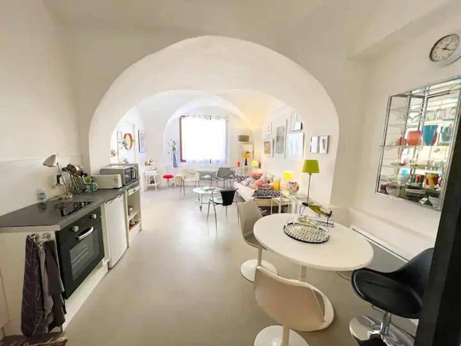 Le Studio Du Marquis Marsanne Eksteriør billede